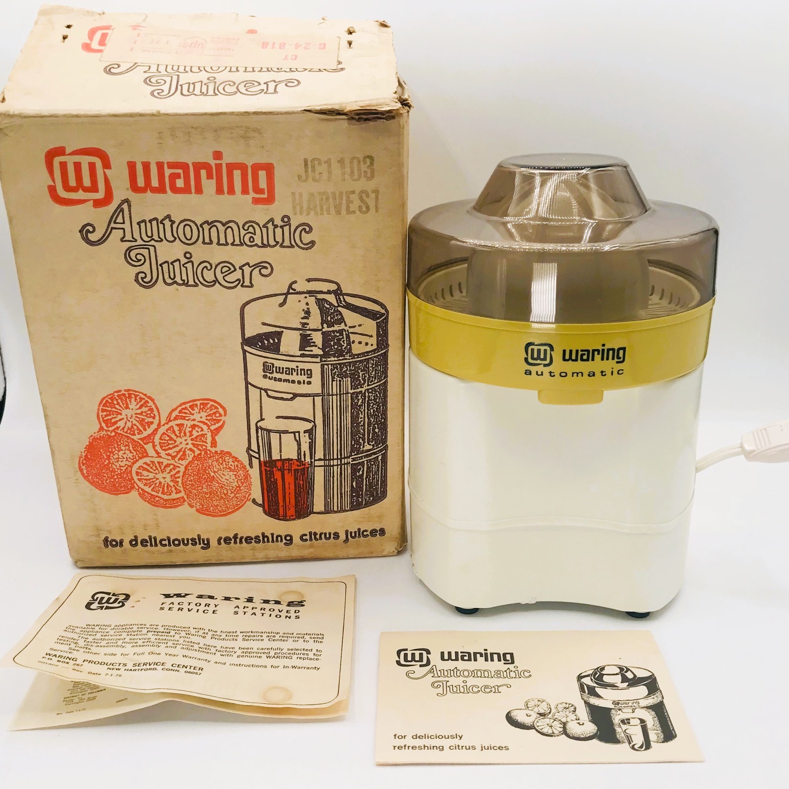 Vintage Waring 11JC10 Automatic Juicer w/ Lrg & Sm Reamers Harvest Gold Japan