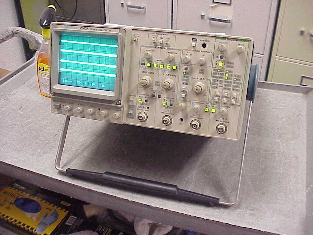 Tektronix 2245A  100 MHz, 4 Channel, Dual Time Base Oscilloscope