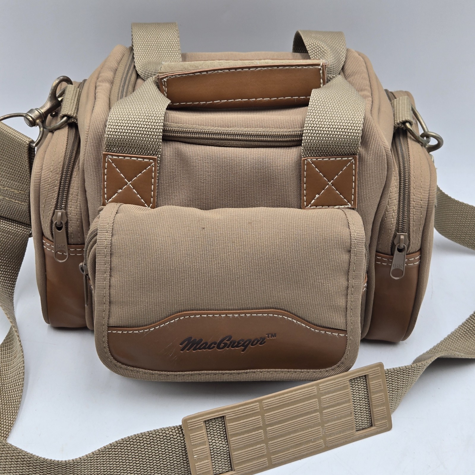 MacGregor Canvas and Leather Camera Padded, Clean, Tough, Excellent Condition