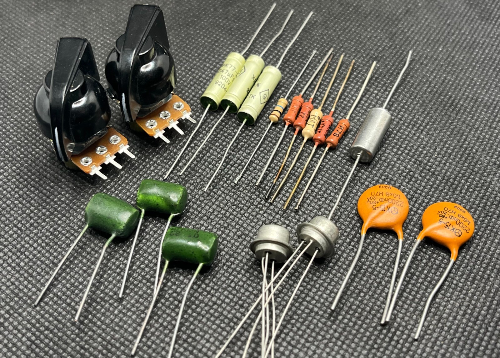 KIT Mosrite FUZZrite (First Germanium Version) PNP NOS MP20-P30/GT402 Matched
