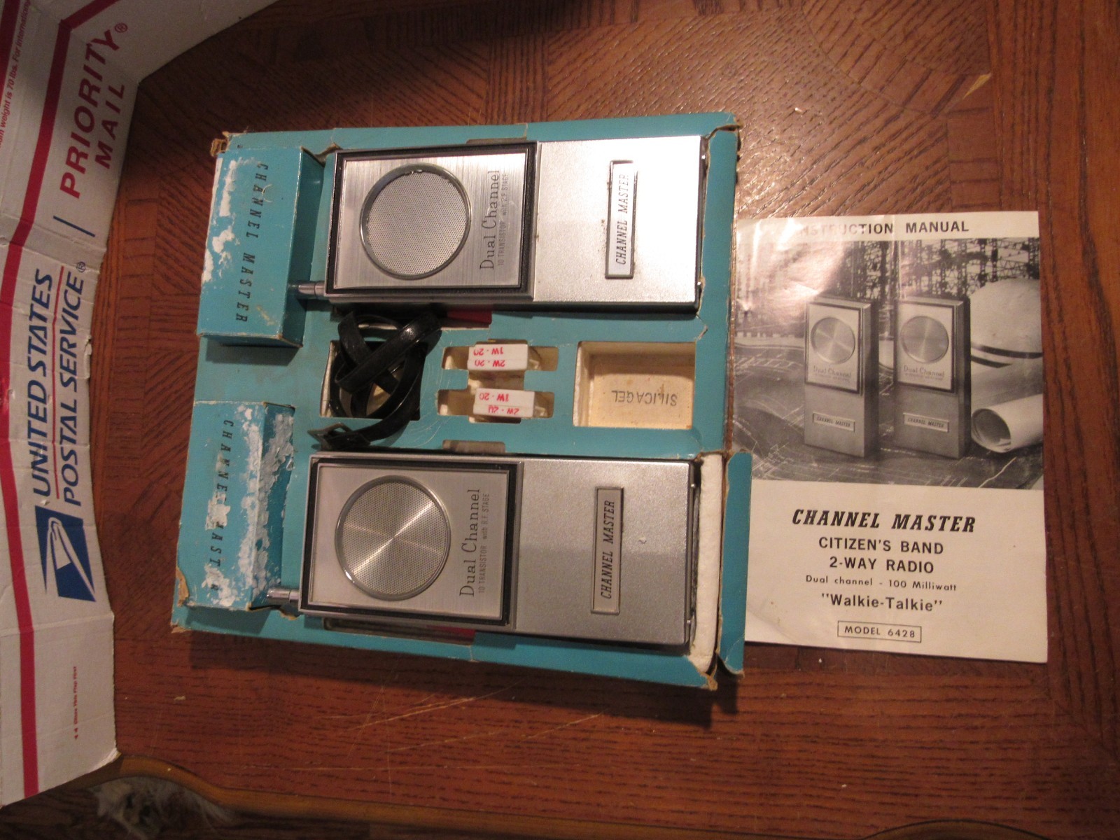 Vintage Channel Master Solid State Superheterodyne Transceiver Set