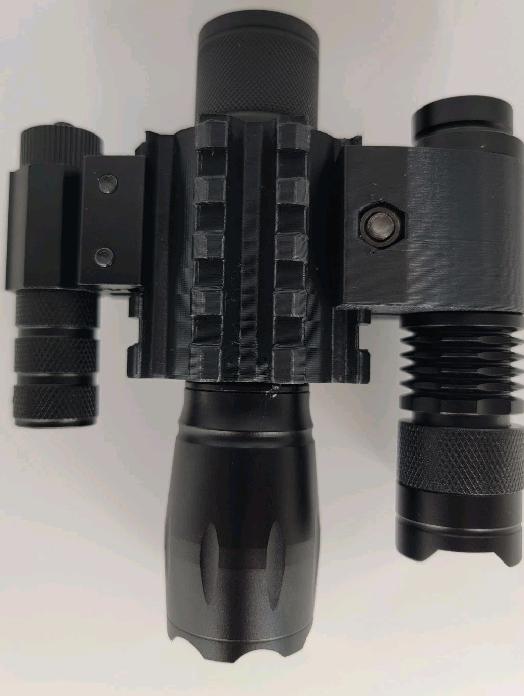 Picatinny Mount Tactical Flashlight - Laser Sight - Red Light - Tripple Tree