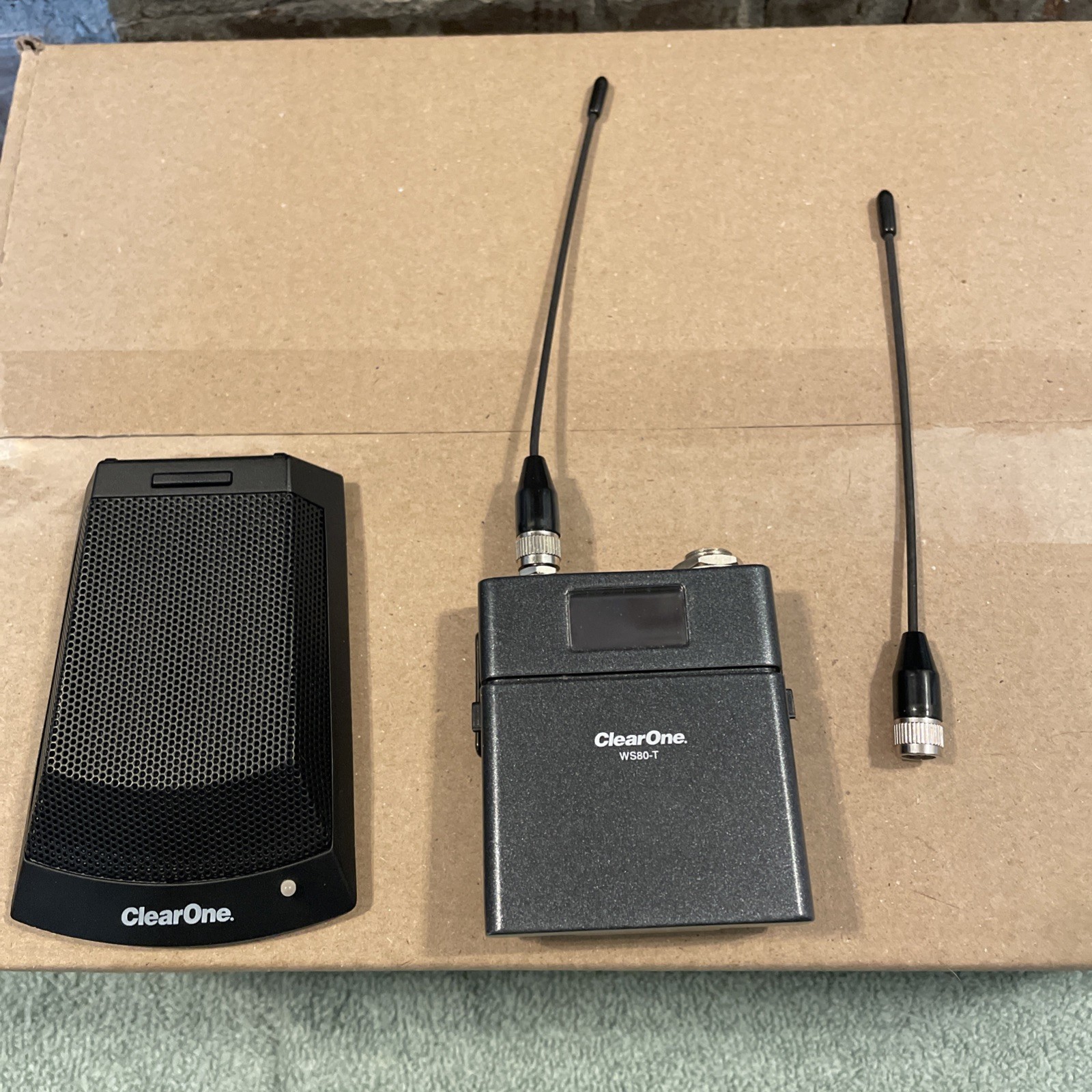 ClearOne M586 573-599MHz Wireless Transmitters — Boundary + Beltpack, Tested