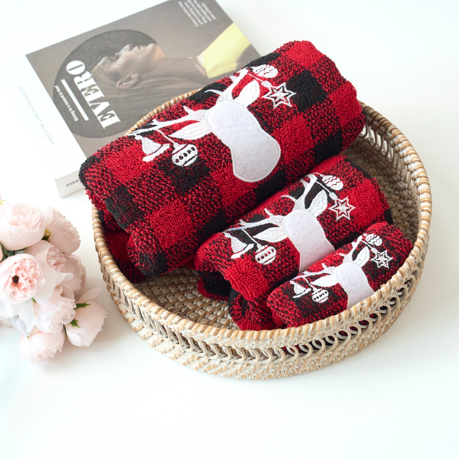 Christmas Plaid Premium Soft Decor Cotton Embroidered Bathroom 3 Piece Towel Set