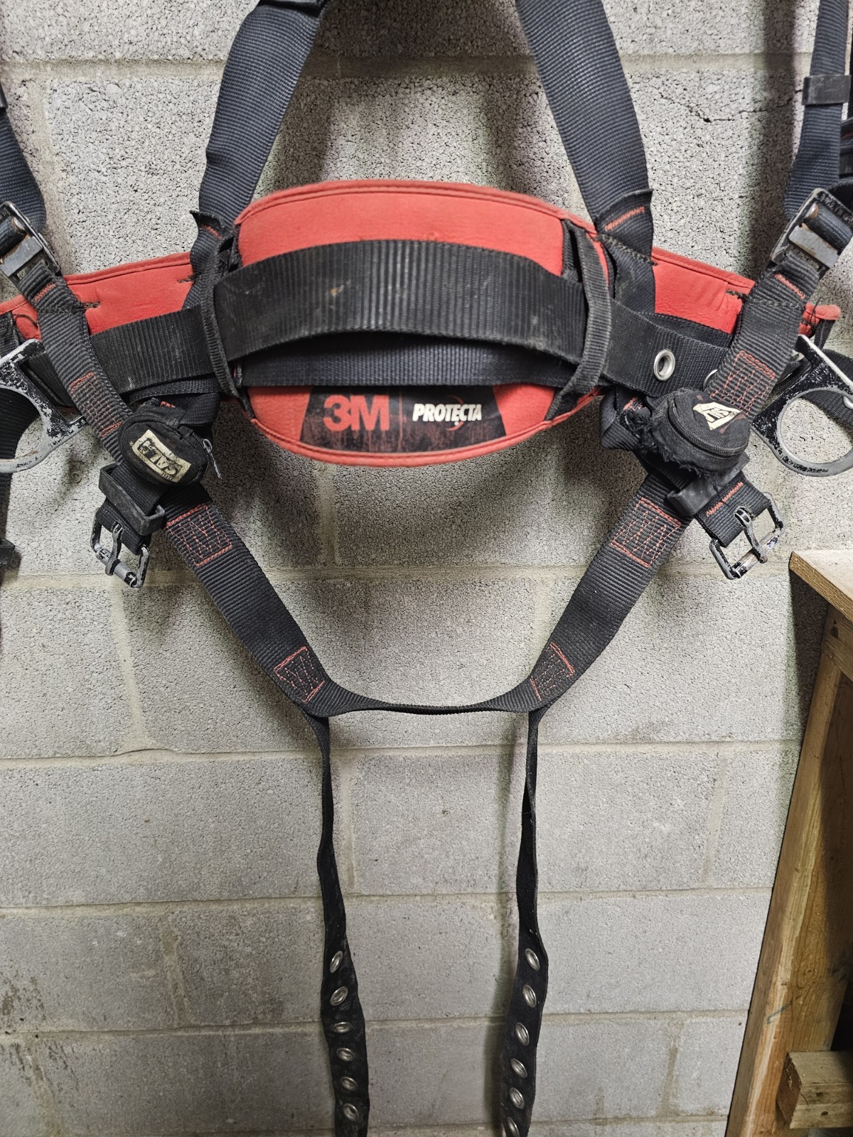 3M PROTECTA 1161205 MED/LG FULL BODY HARNESS W/ BELT FALL PROTECTION SALA