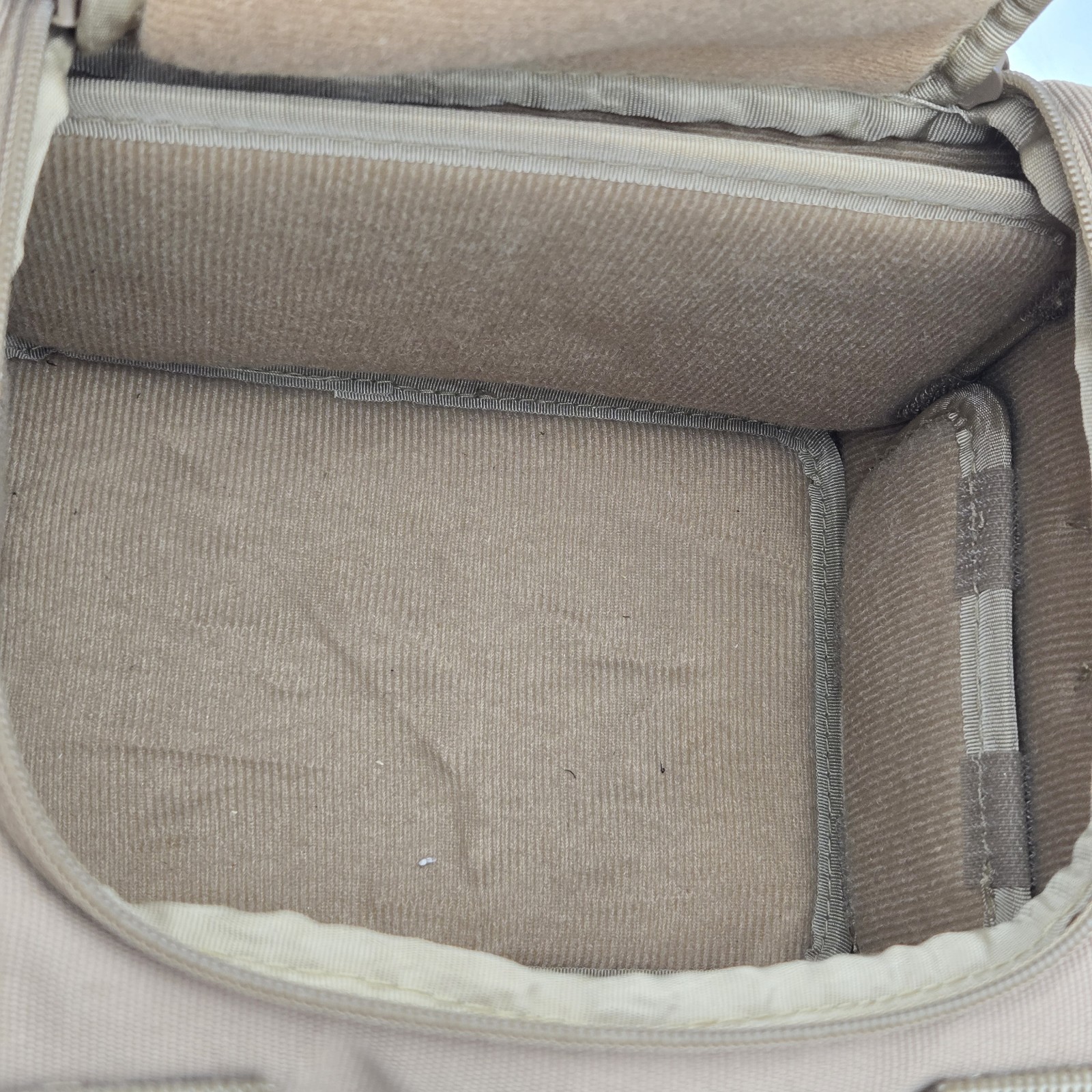 MacGregor Canvas and Leather Camera Padded, Clean, Tough, Excellent Condition