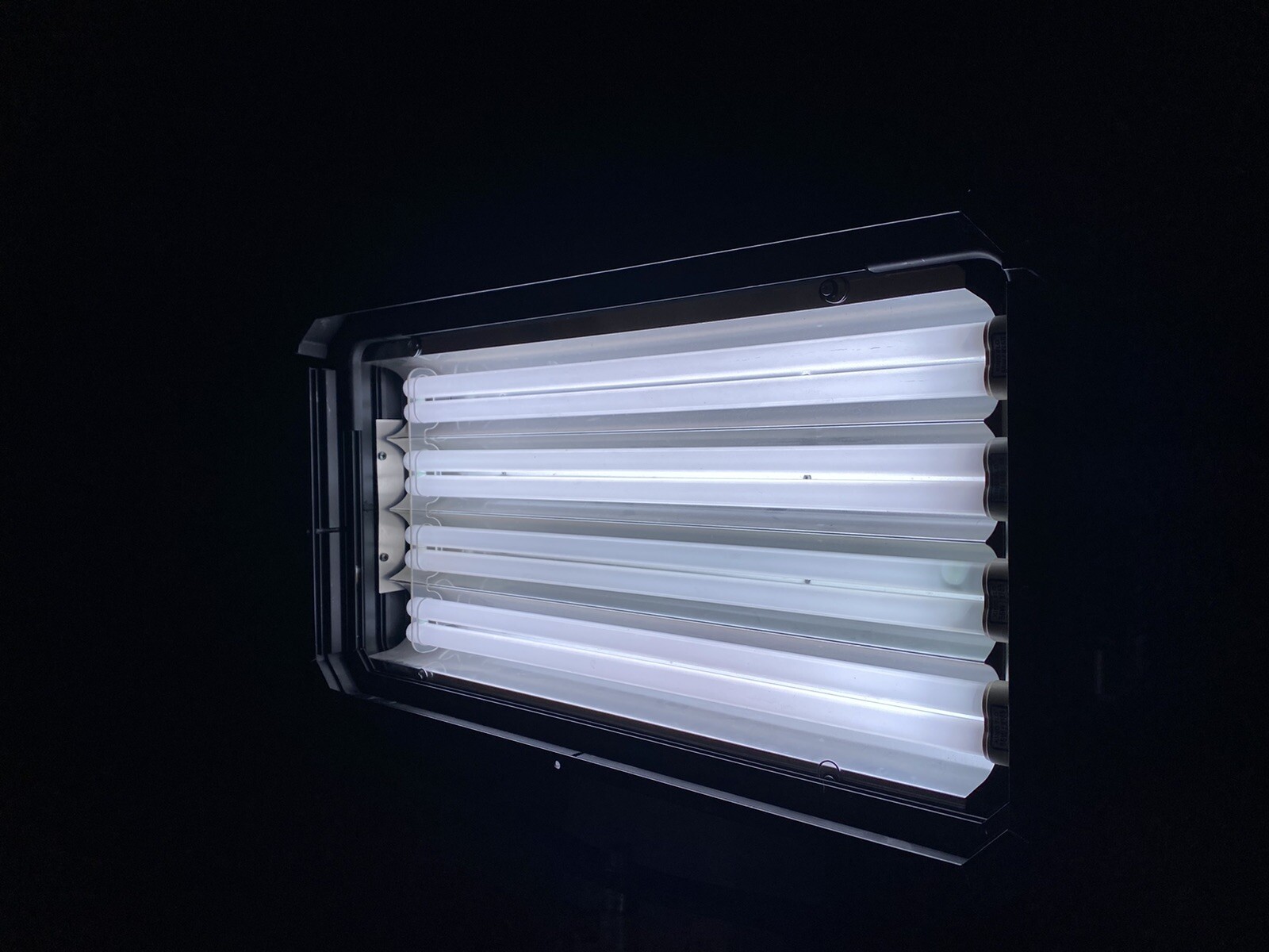 Arri Studio Cool 4, Four Tube Fluorescent Light Unit