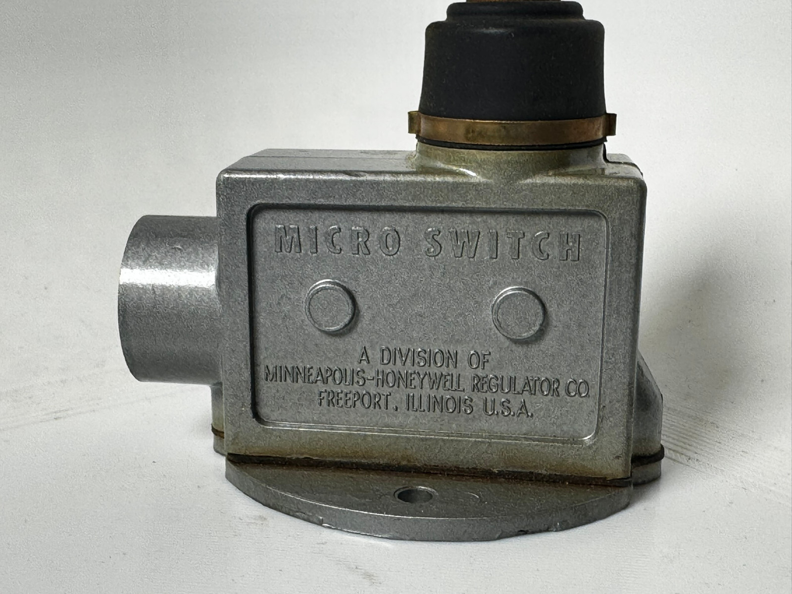 MICRO SWITCH BZV-2RN2 HONEYWELL LIMIT SWITCH - NEW OPEN BOX