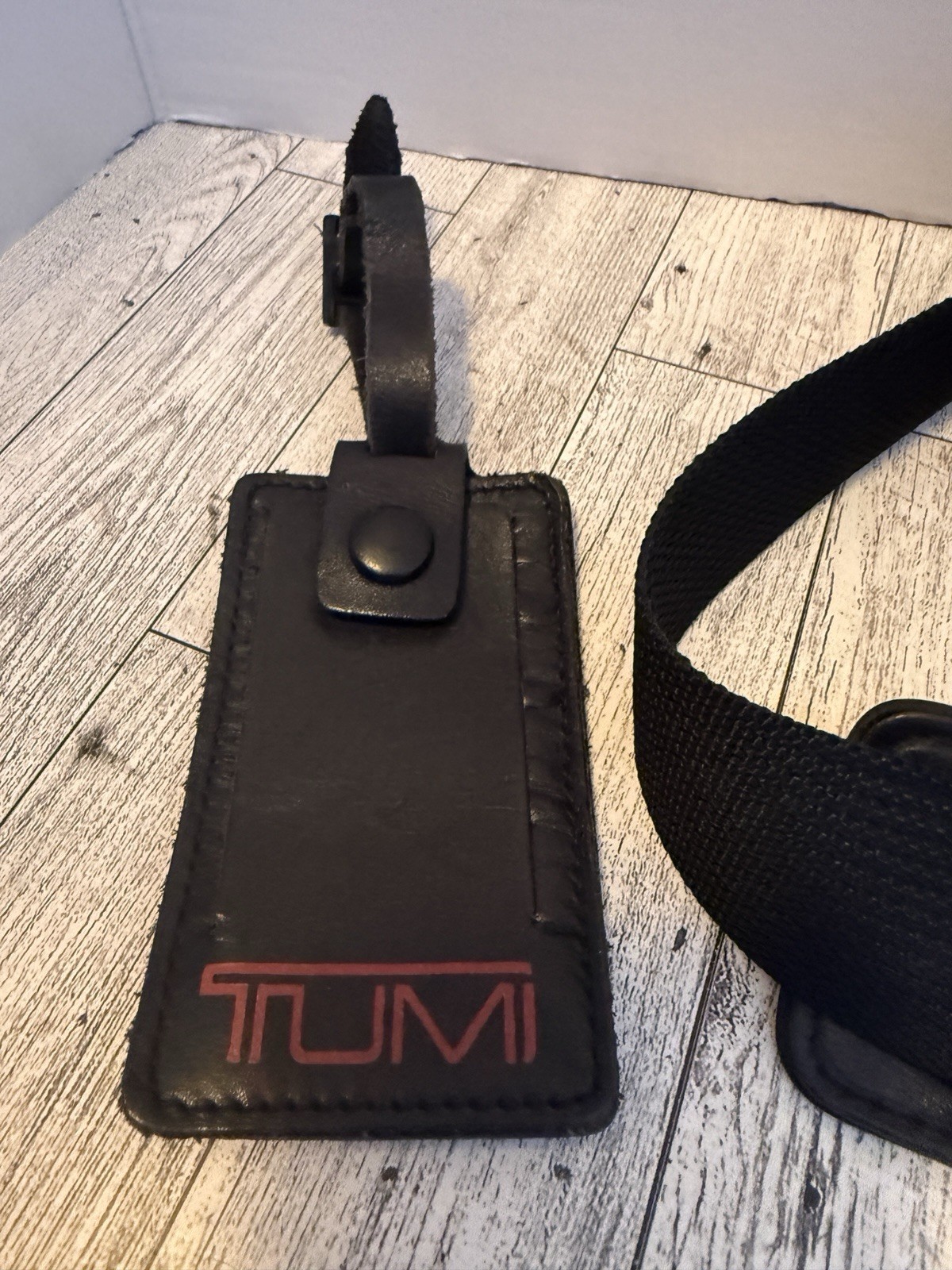 Tumi Padded Replacement Shoulder Strap and Leather Luggage Tag Set Black