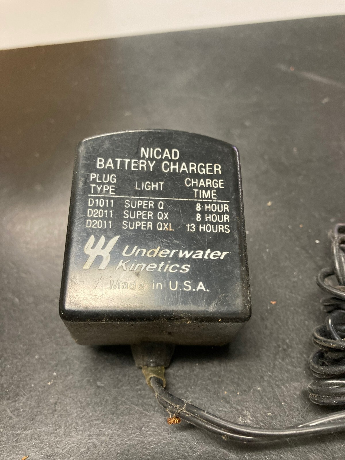 Underwater Kinetics NiCad Battery charger for Super Q, QX, or QXL