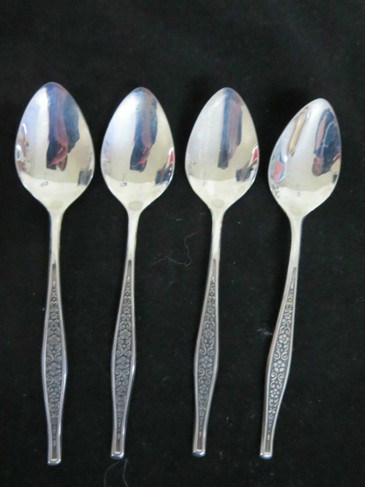 Imperial Encanto Stainless Steel Flatware 4 Table Spoons 6 7/8"