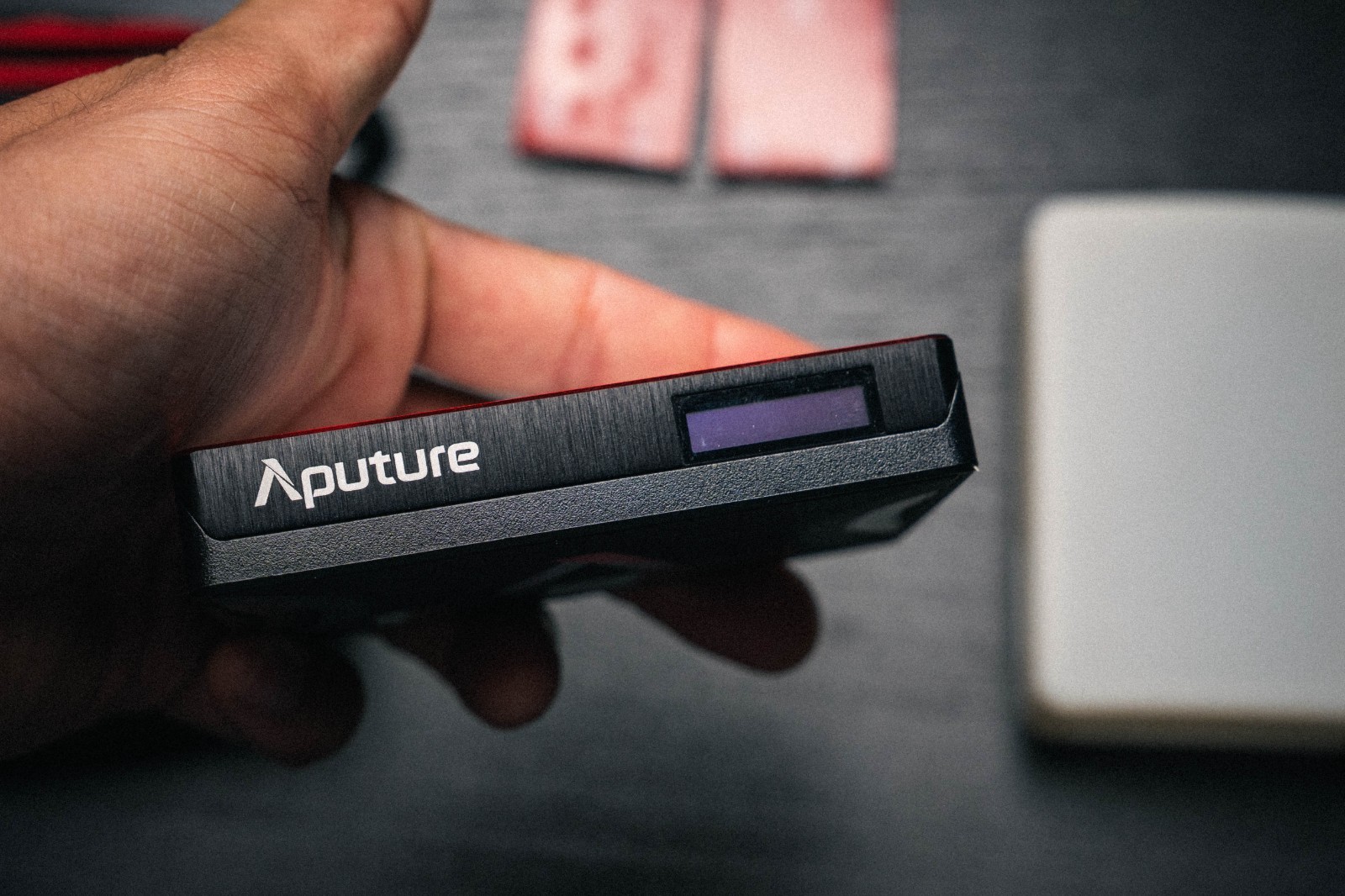 Aputure MC RGBWW Mini LED Light