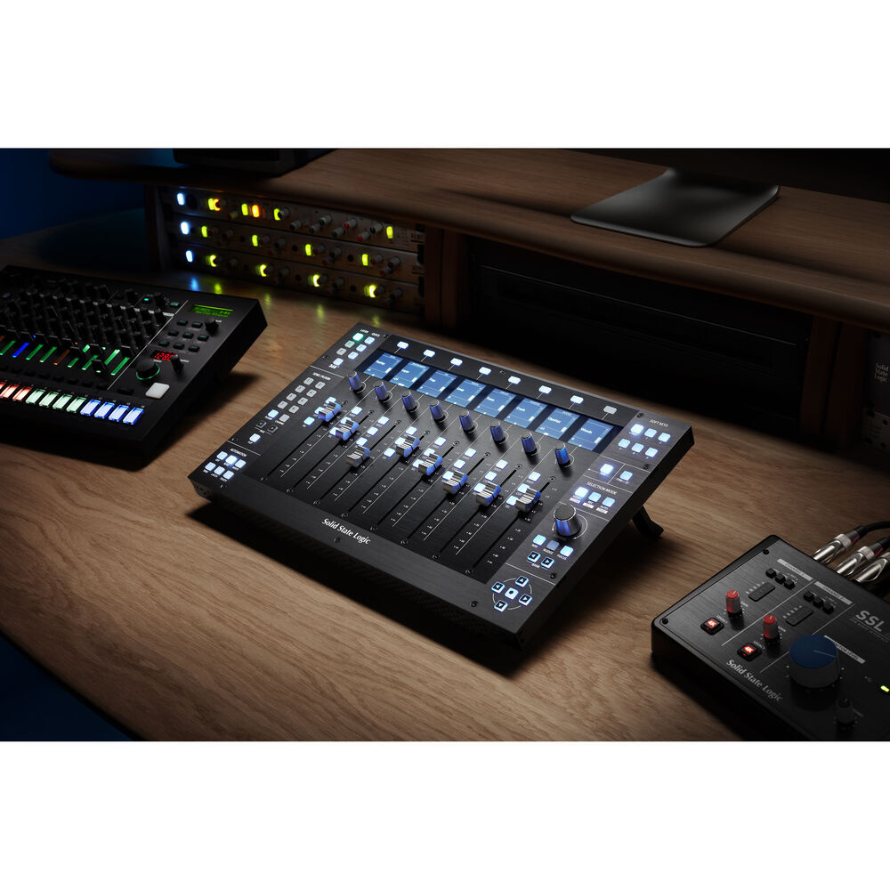 Solid State Logic UF8 Advanced DAW Controller Bundle w/ DAW Control Surface KIT