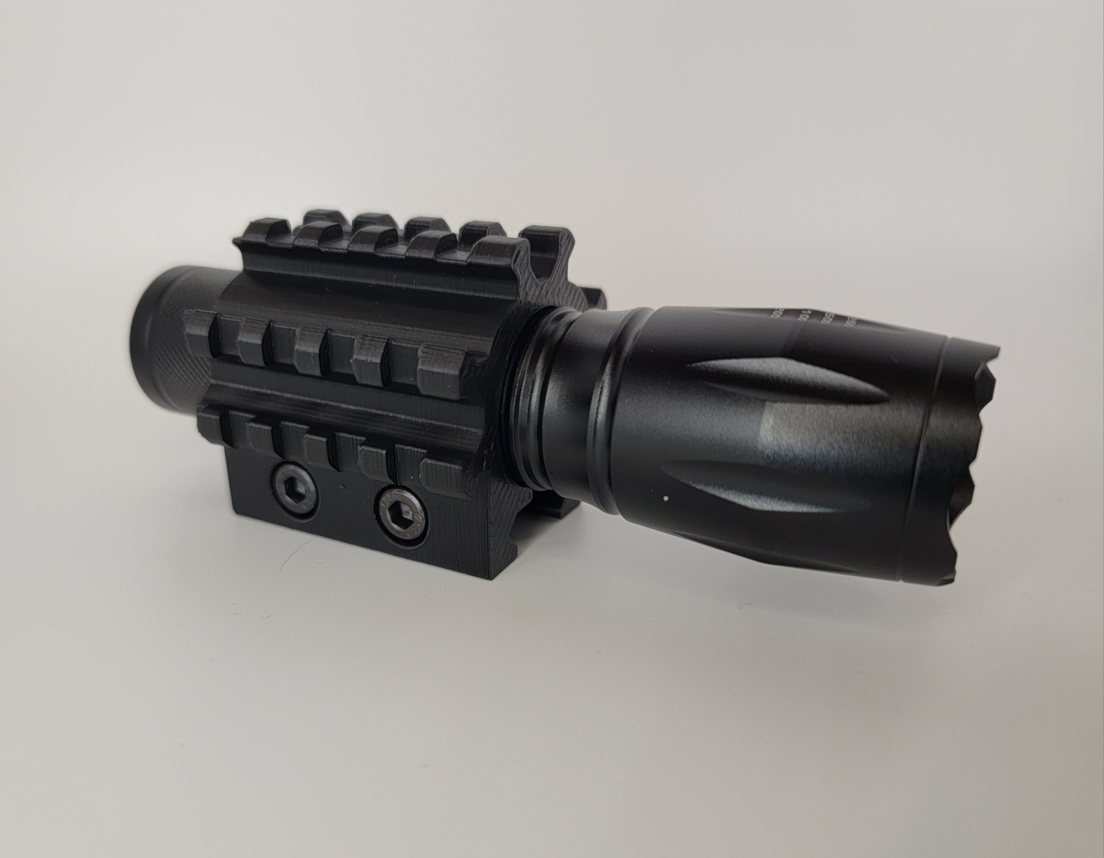 Tactical Flashlight - Weapon Light - Picatinny Mount - 2000 Lumen - Super Bright