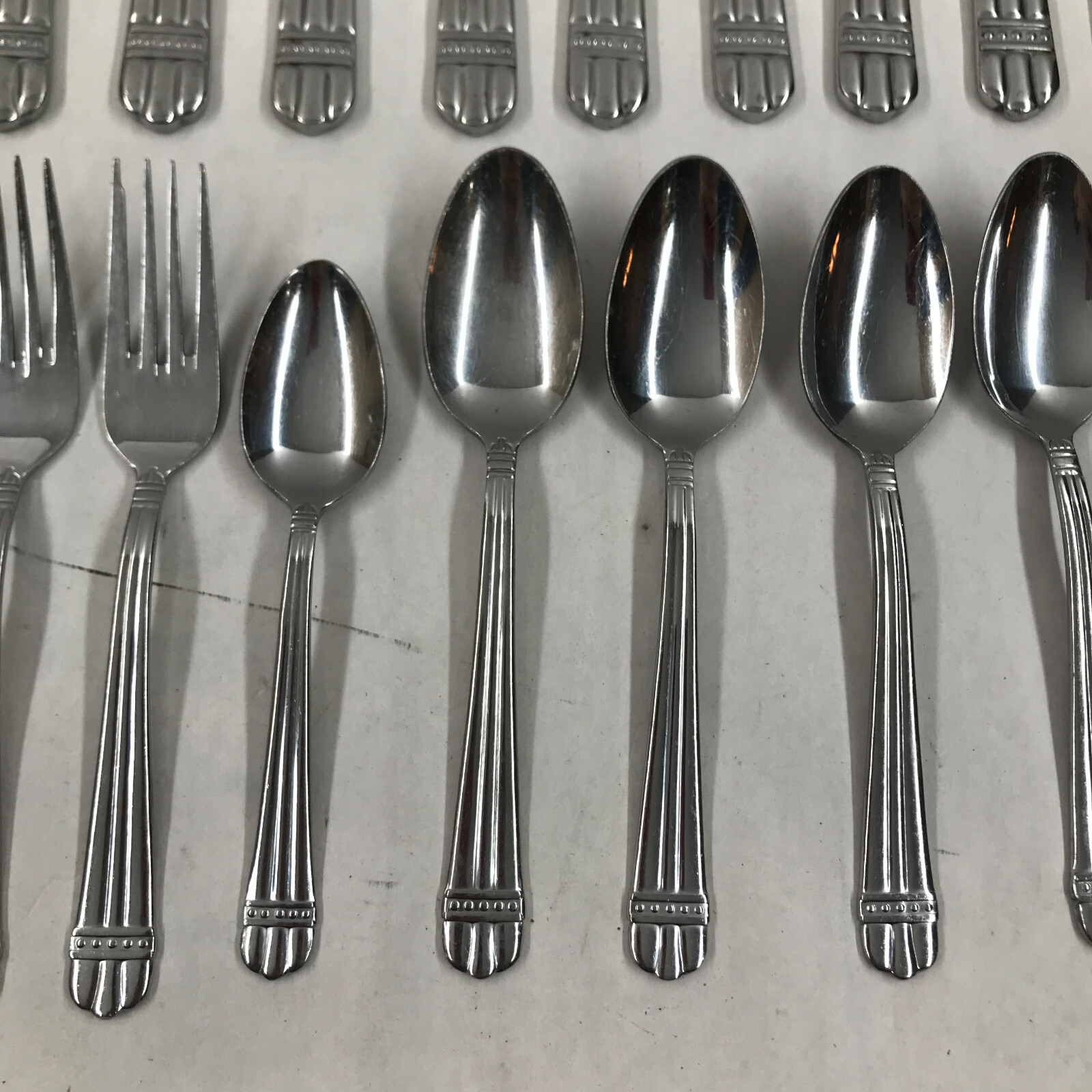 Oneida *TRIDENT* Stainless Flatware Silverware 26 Pc Replacement Spoons Forks