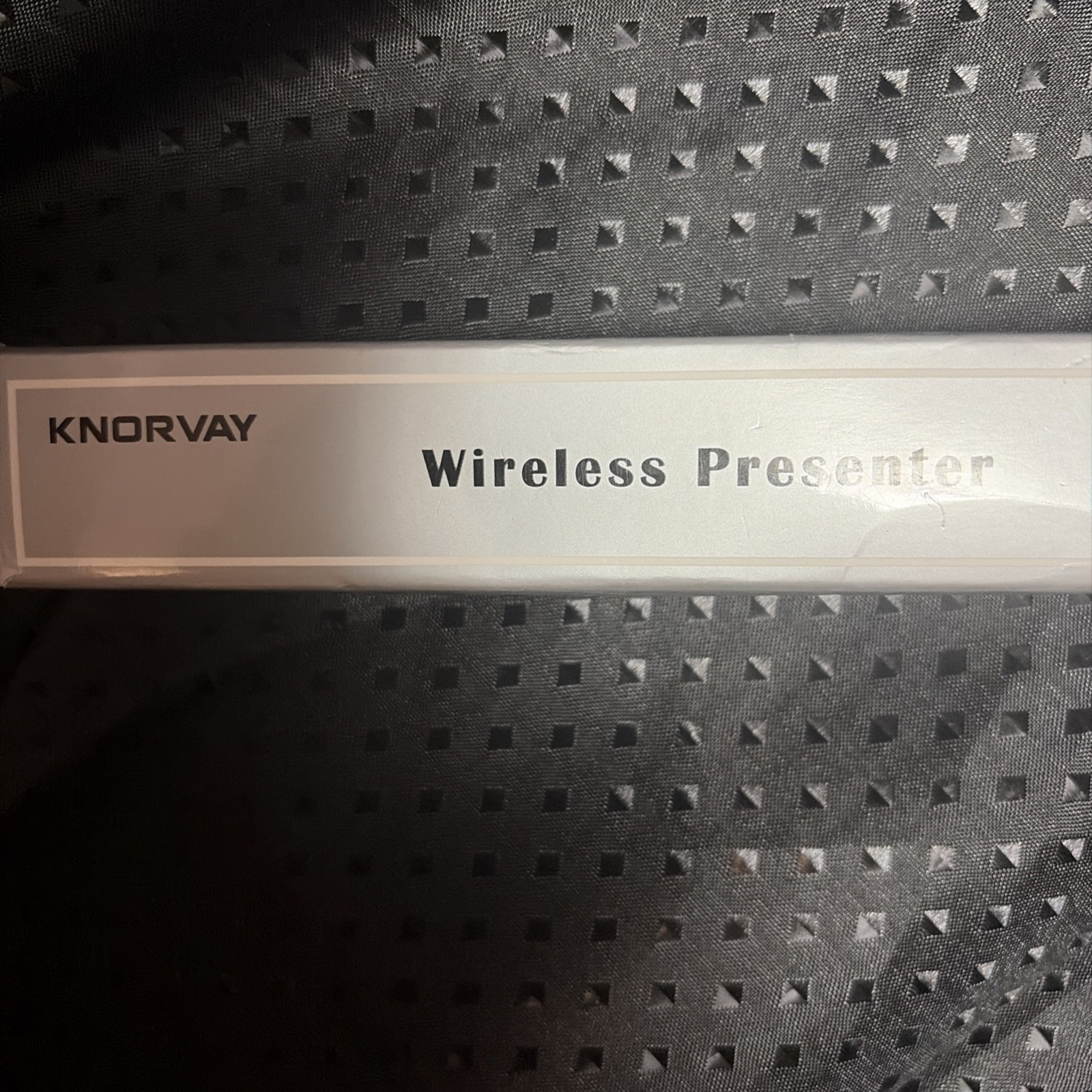 KNORVAY No 277 wireless Presenter with Laser Pointer, Rechargeable, NIB
