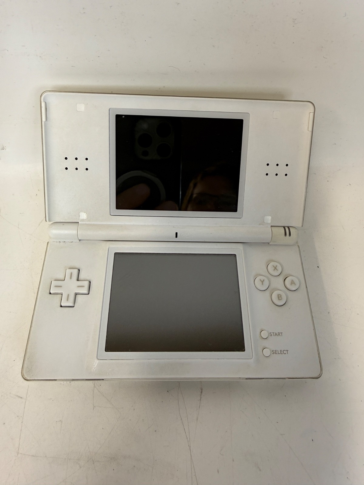Nintendo DS Lite (USG-001) Handheld for Parts/Repair - White No Power
