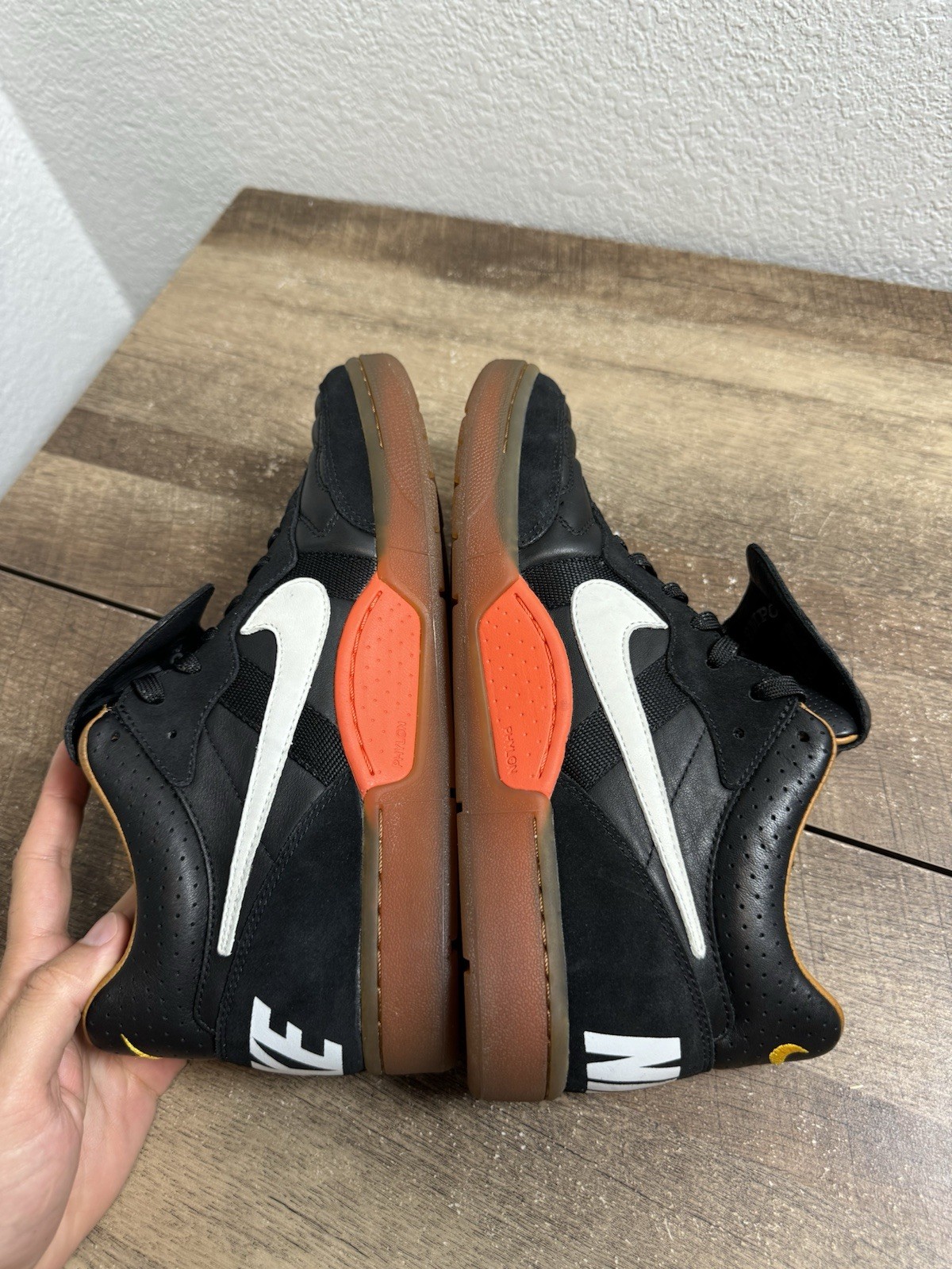 SAMPLE Nike Nsw Tiempo 94 Premier Soccer Shoes Size 9 NEW RARE Sneakers