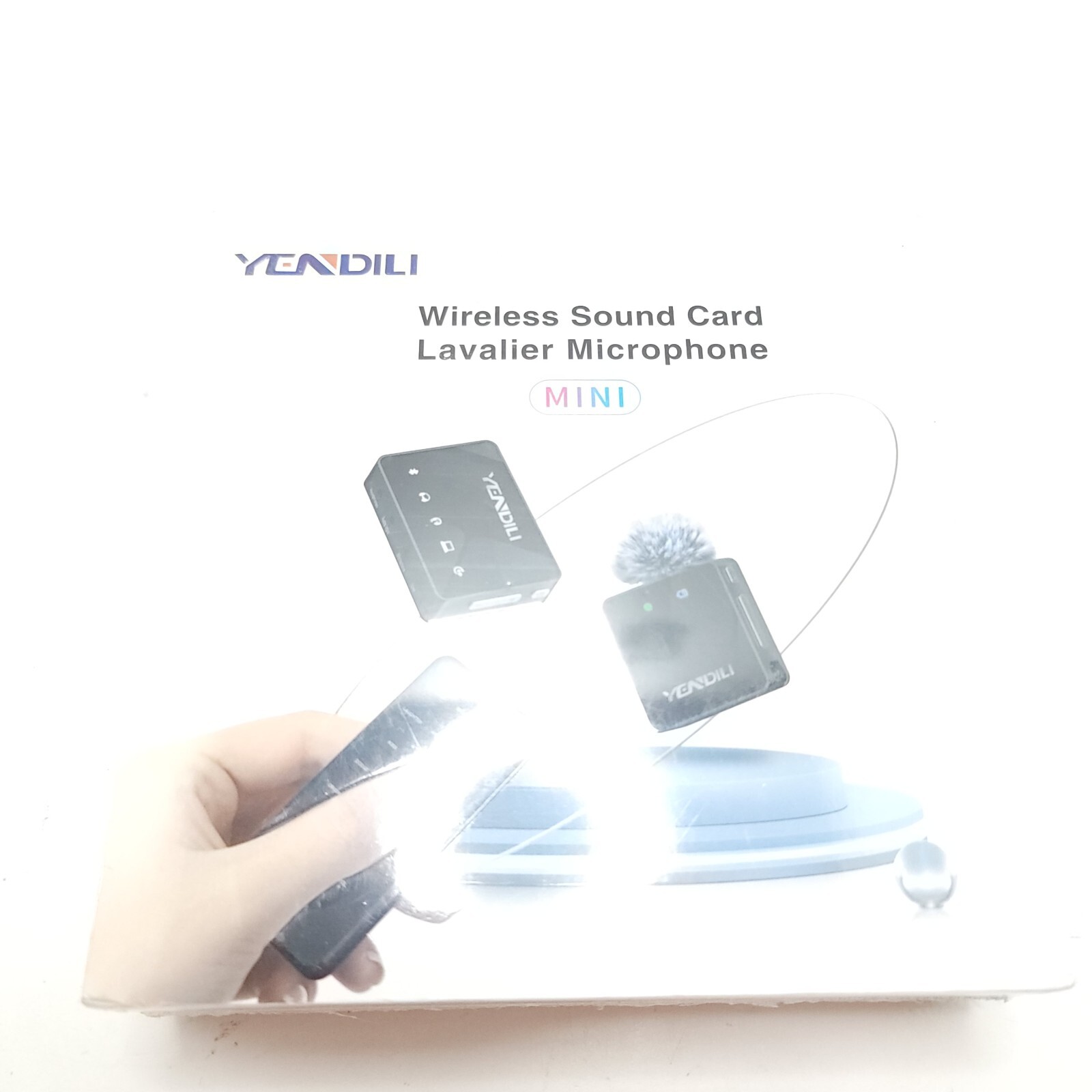 YENDILI Wireless Lavalier Microphone Mini 2.4G with Sound Card & Remote Black