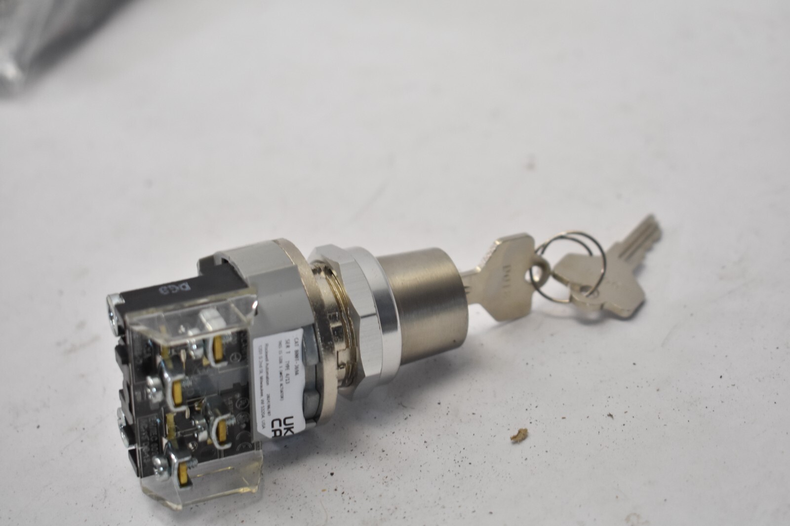 Allen Bradley Selector Switch 800T-J69A SER T Genuine OEM Replacement Unit