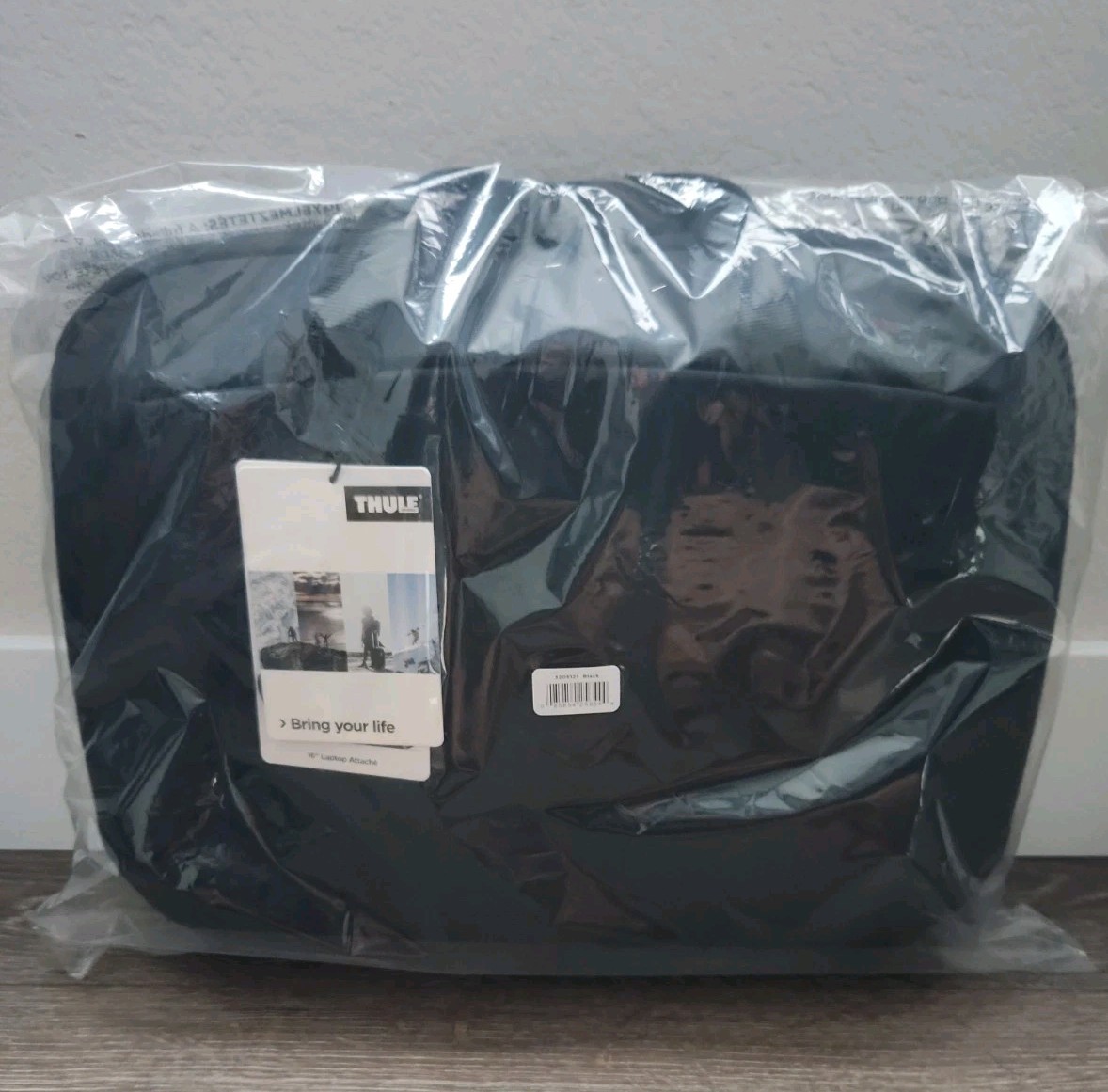 New - Thule - 16" Laptop/ Tablet Attaché - Subterra 2 Black Travel Bag
