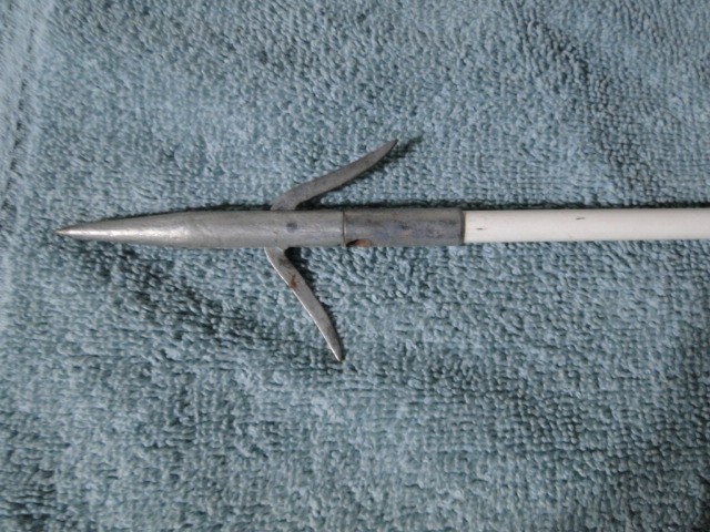 Vintage 34 Inch Fiberglass Bowfishing Arrow With 10 Yards Of Line