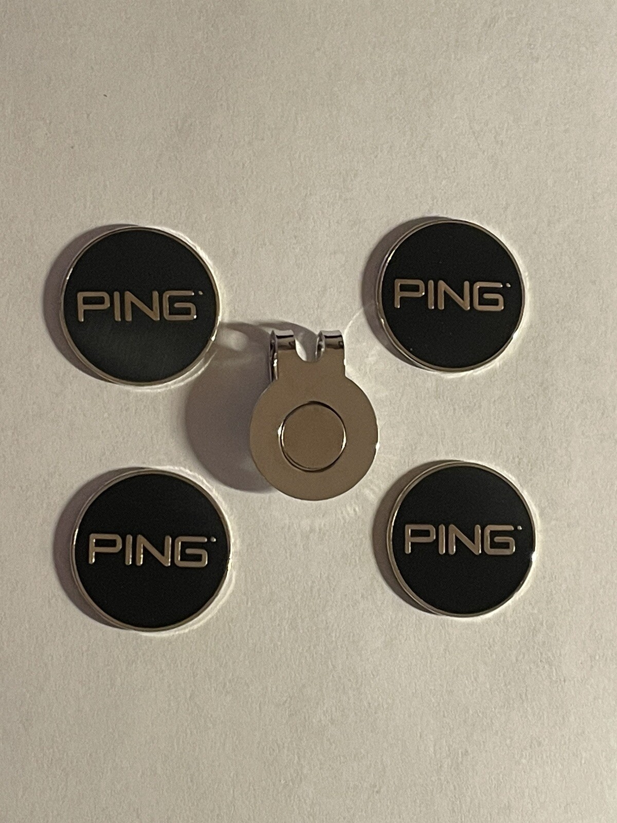(4) Karsten PING 1" Coin Style Golf Markers W/BONUS HAT CLIP - A Great Deal!