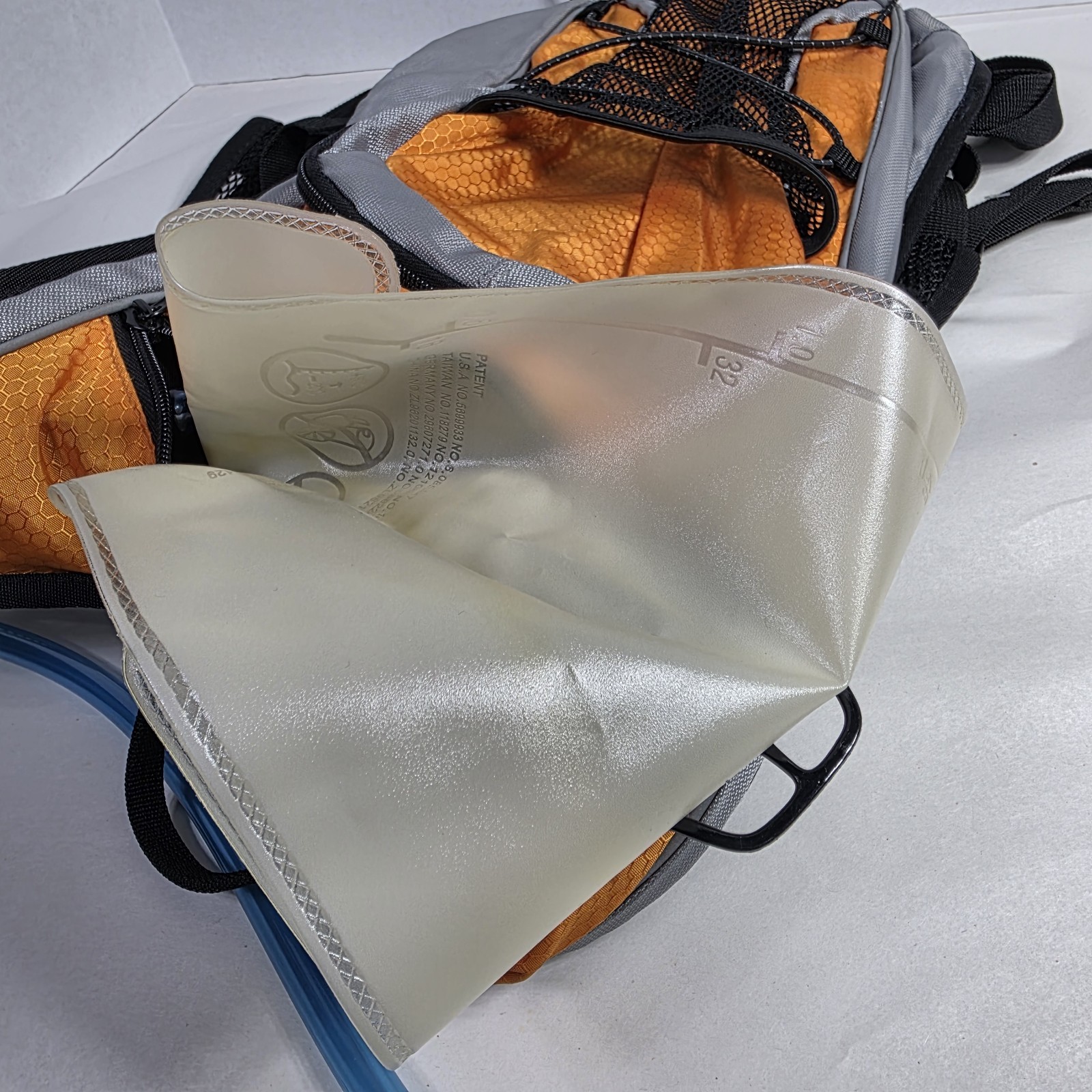 Coleman MAX 2L Hydration Backpack With Bladder Trails, Skiing, Backpacking Bag