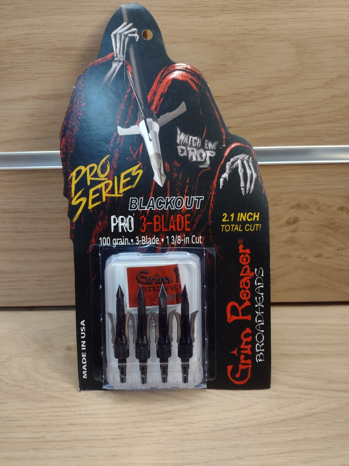 Grim Reaper Pro Series Broadhead Blackout 3 Blade, 100gr, 1 3/8" Cut, 4-Pack