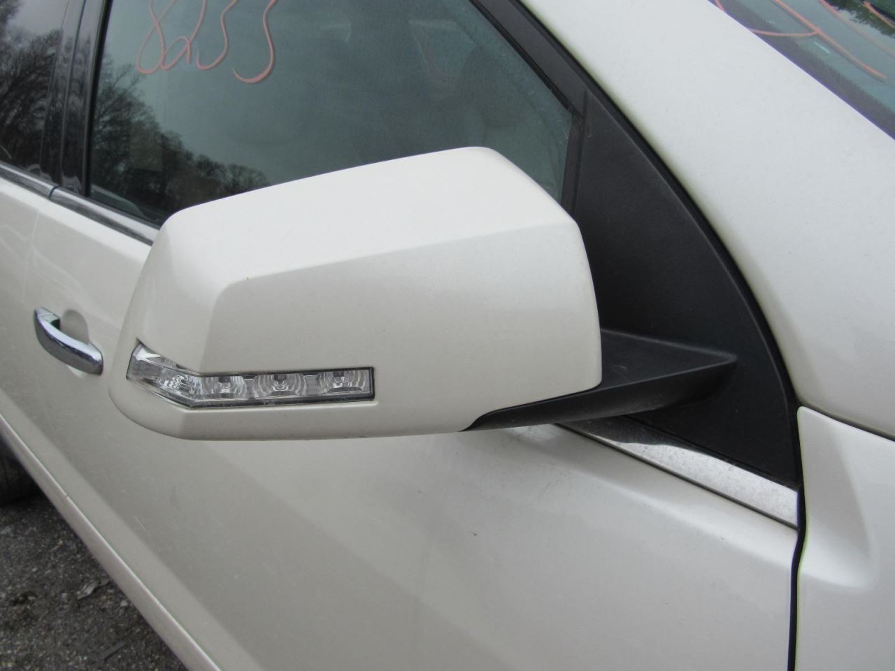 ACADIA 2011 Glove Box 1039416