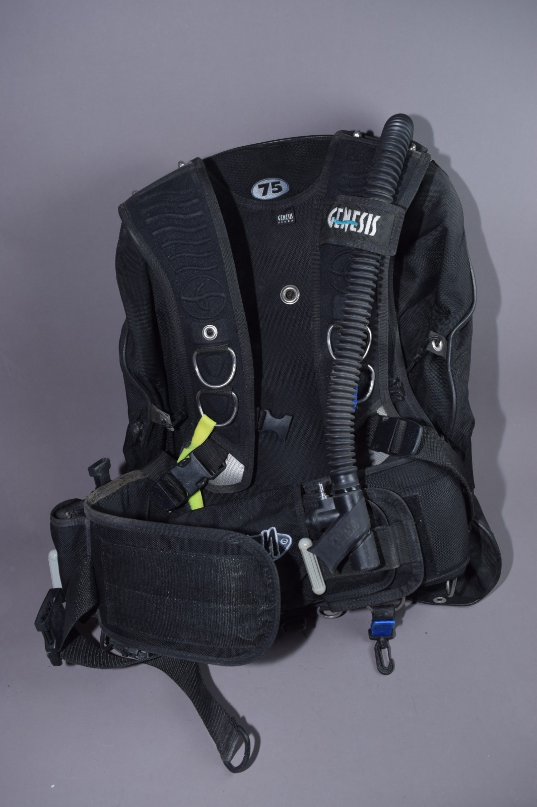 GENESIS RECON 75 SCUBA DIVING BCD Size (Lg) Large MR1