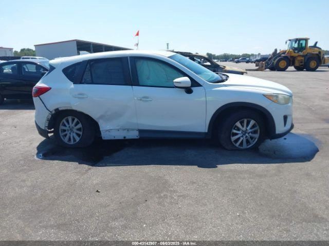 CX-5 2015 Glove Box 4890308