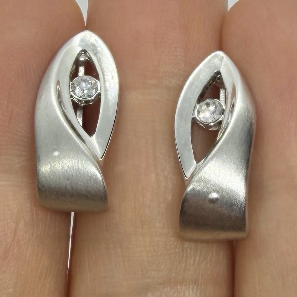 Vtg Brushed Silver Art Deco Rhinestone Hinged Earrings Huggie Post