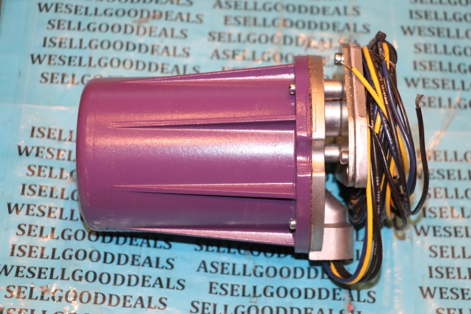 Honeywell C7012A-1160 UV Flame Detector New