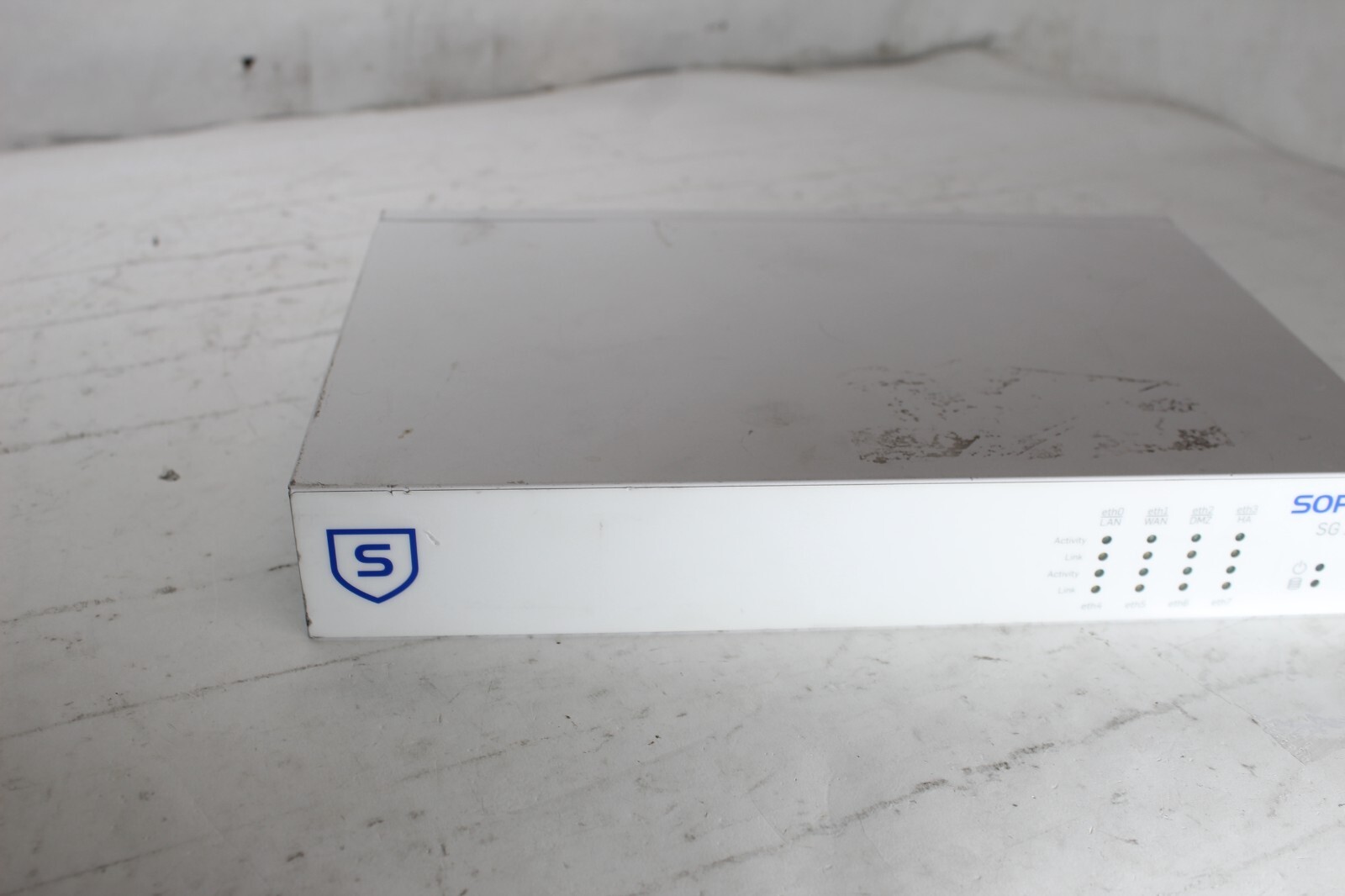 Sophos SG 135 Rev.2 Security Appliance (No Ac Adapter)