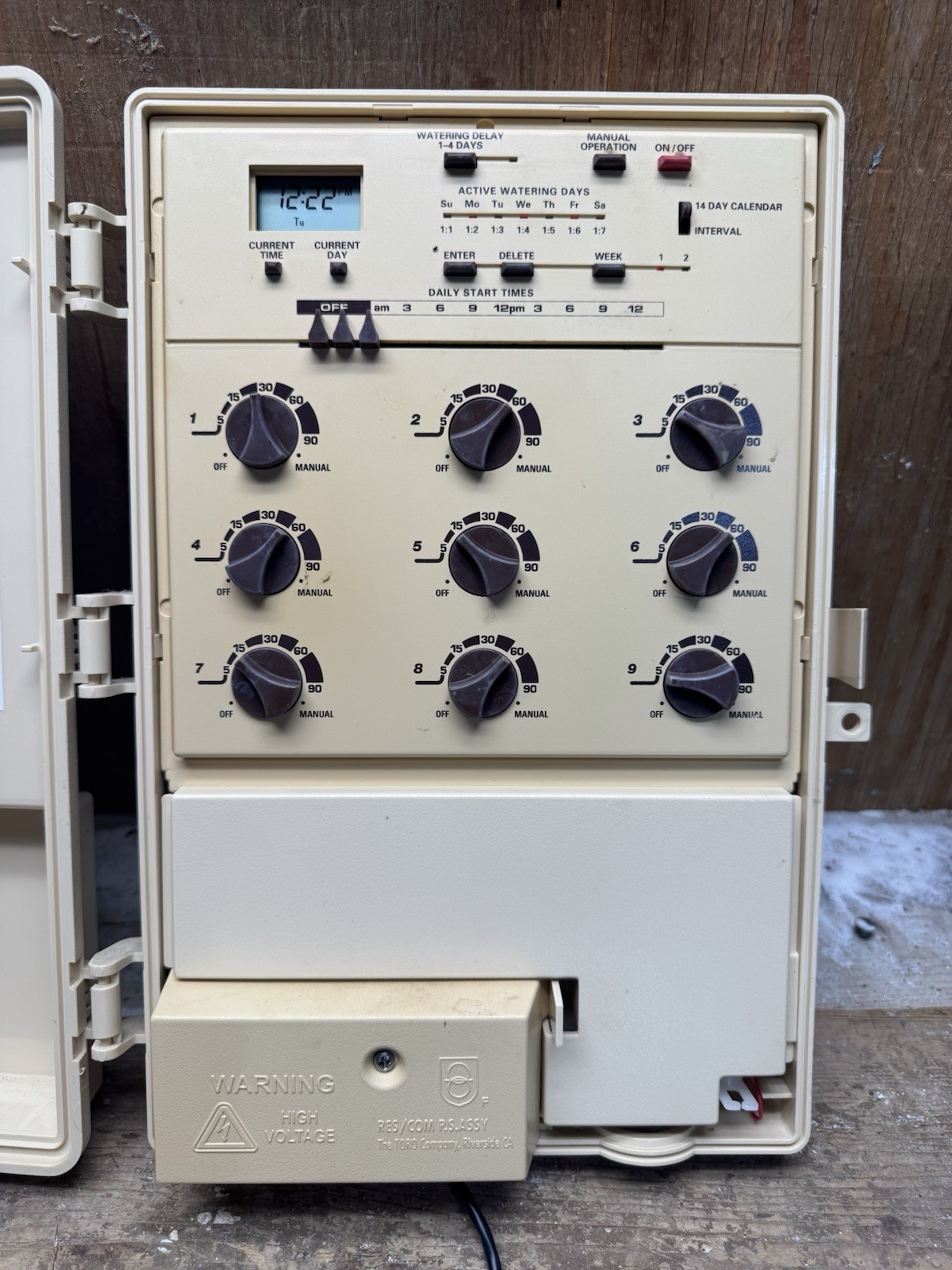 Toro Vision I Model 188-96-12 - Station Irrigation Controller. 9 Station! (READ)