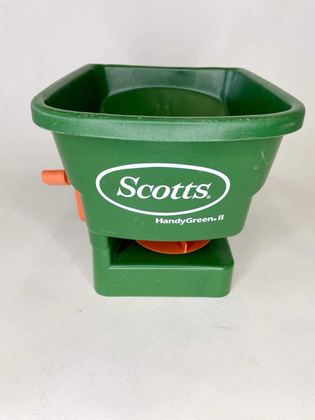 Scotts Handy Green II Hand Held Lawn And Seed Fertilizer Spreader