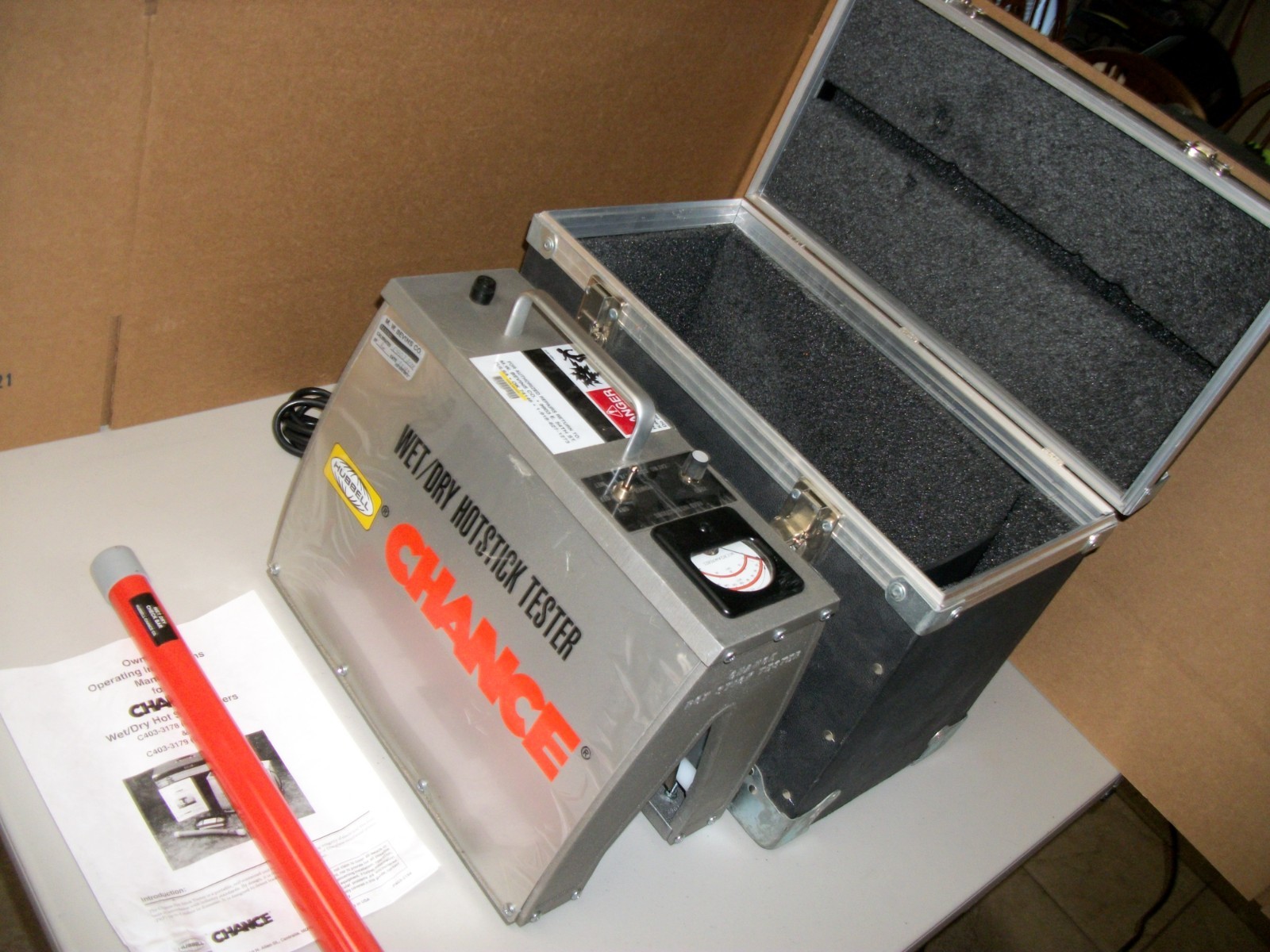 HUBBELL CHANCE WET DRY HOTSTICK TESTER CAT # CC403-3178  HOT STICK CC4033178