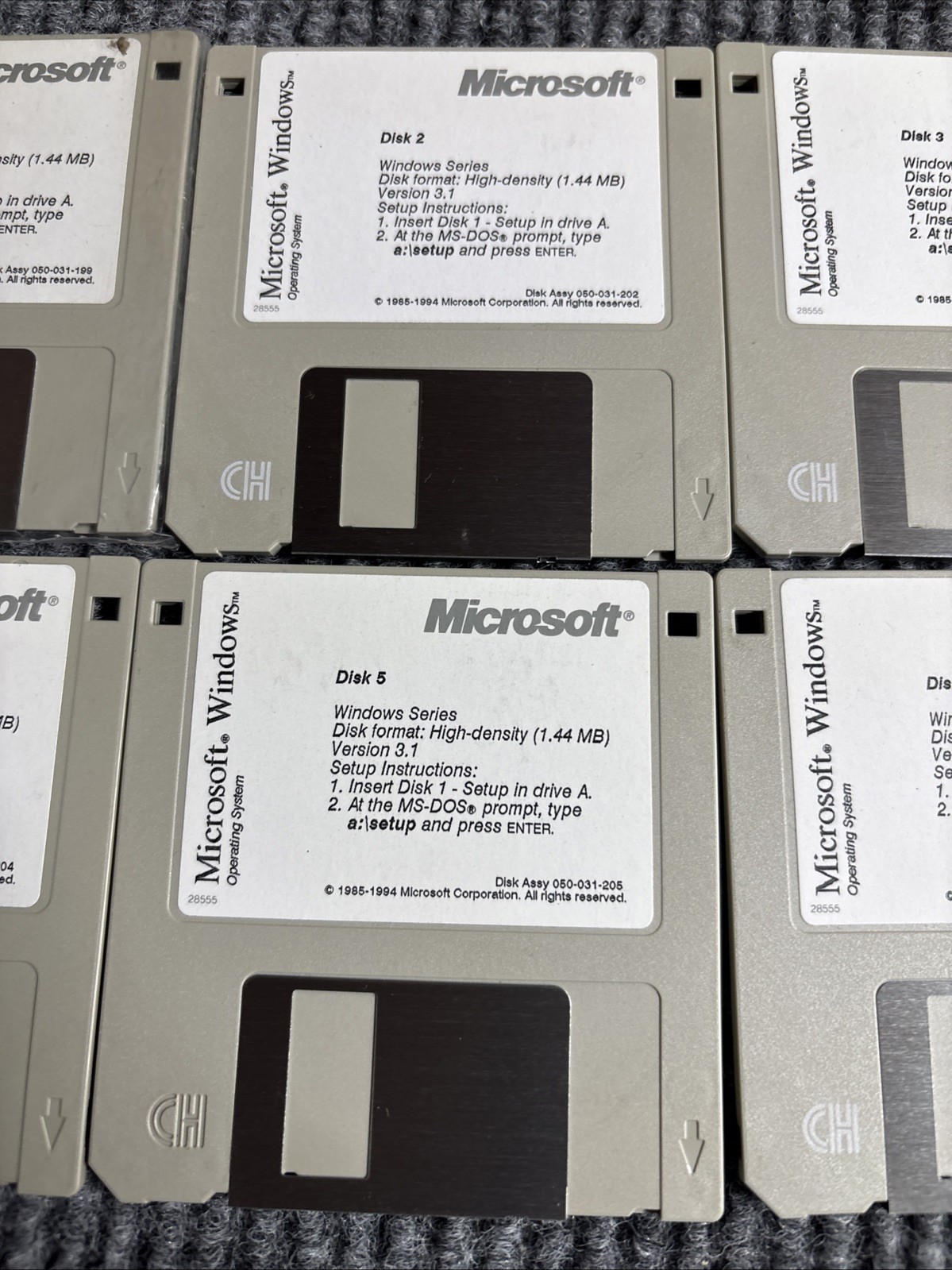 Microsoft Windows 3.1 on 3.5" 1.44MB Floppy Disk install - Retail (6 Disks)
