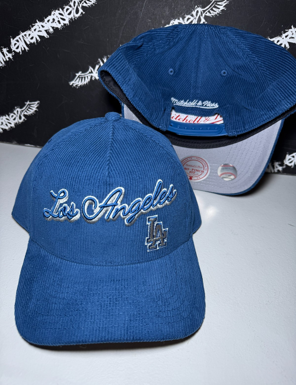 NWT Mitchell & Ness Los Angeles Dodgers Script Corduroy A-FRAME Snapback Hat NEW