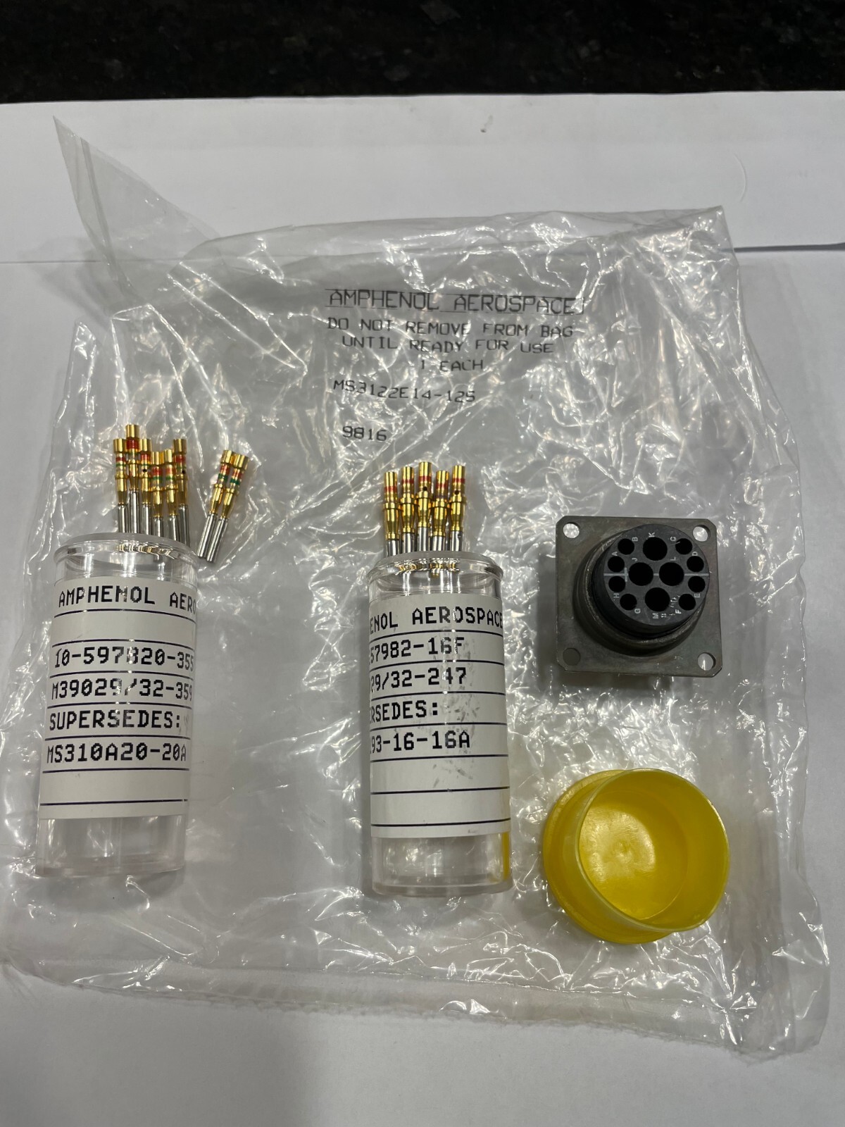 AMPHENOL MS3122E14-12S