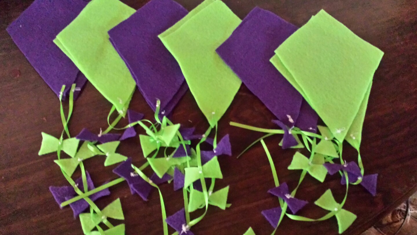 Flannel Game/Bulletin Board Kites--Green/Purple