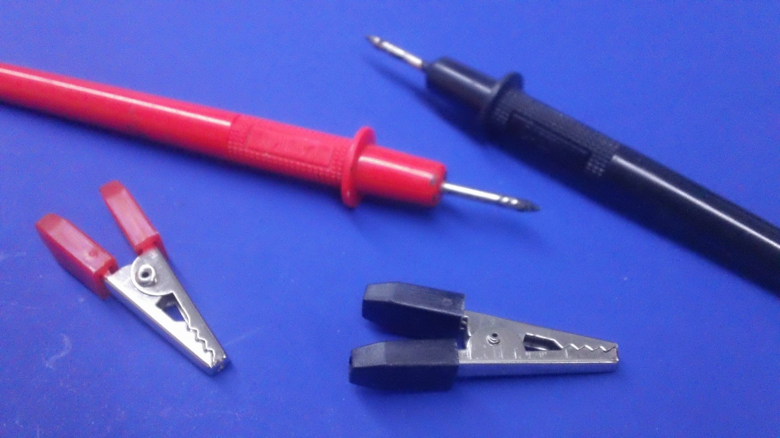 Electronics School Supply VOLTMETER test lead ALLIGATOR clips