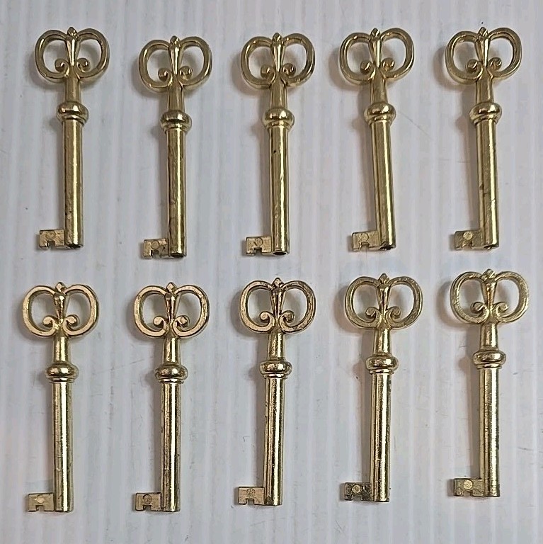 Antique Style Brass Finish Skeleton Key Antique Furniture Key Lot Of 10