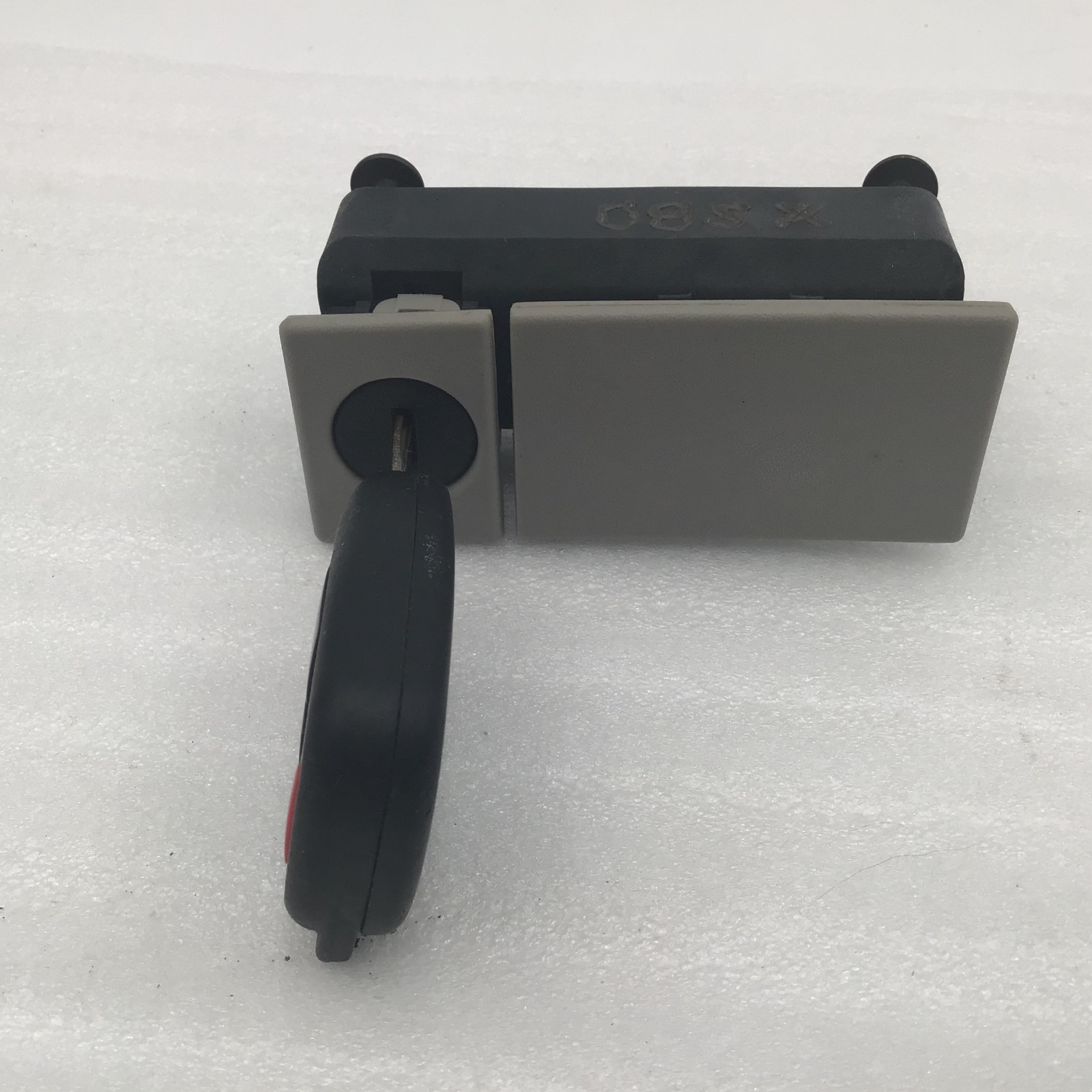 2004-2008 Chrysler Pacifica Glove Box Latch Handle With Matching Key OEM Gray