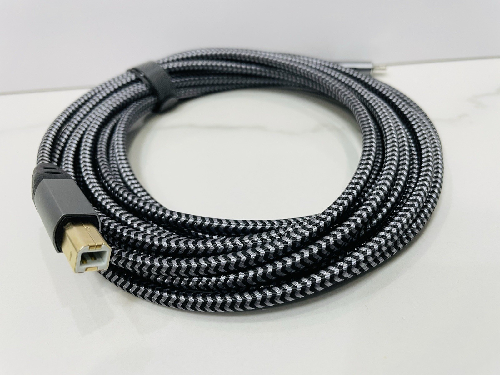 Lightning To Midi Cable 15 Ft High Quality Audio Cables