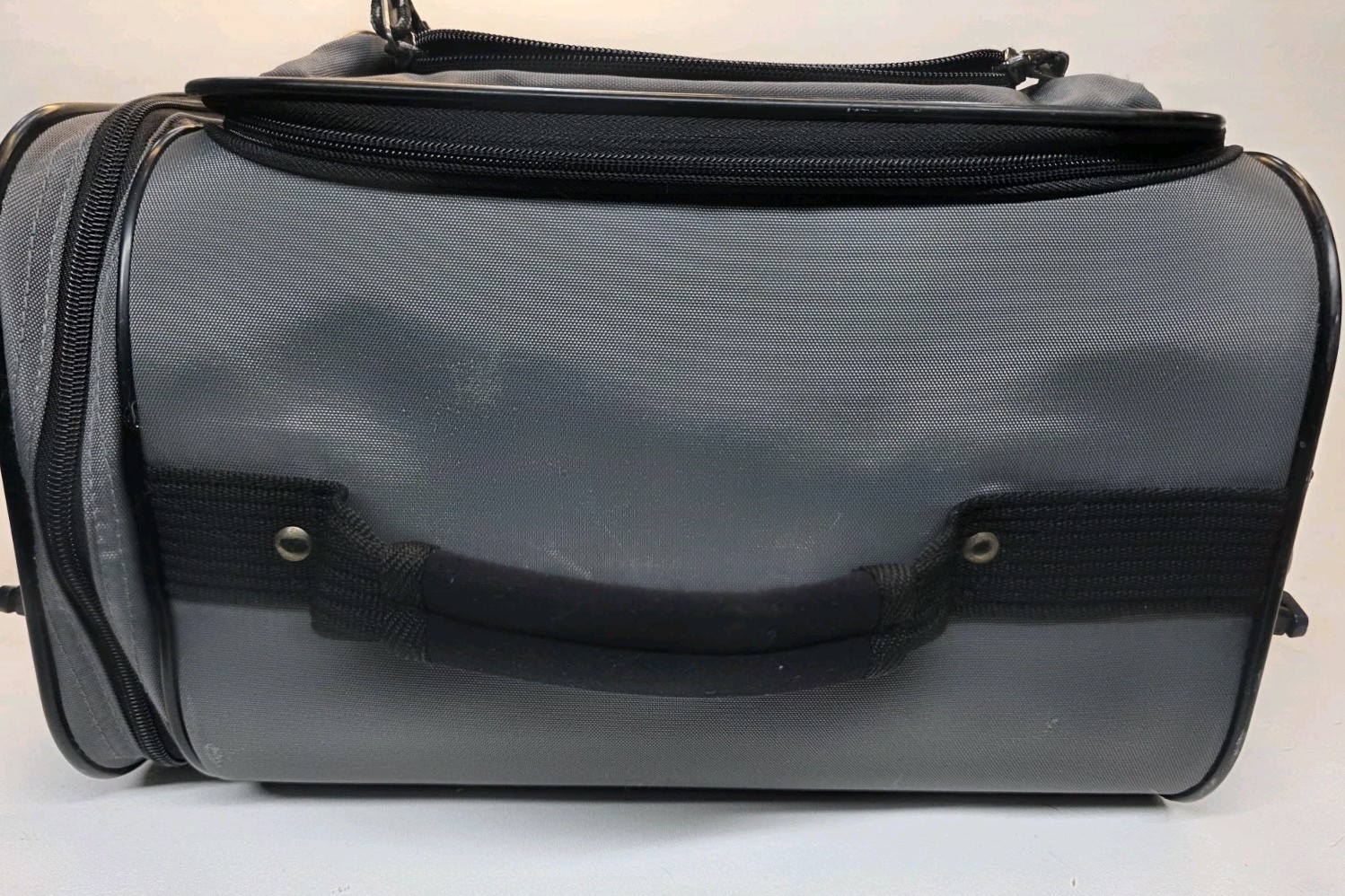 Golds Gym Workout Gym Bag With Shoulder Strap 17" x 15" x 9"