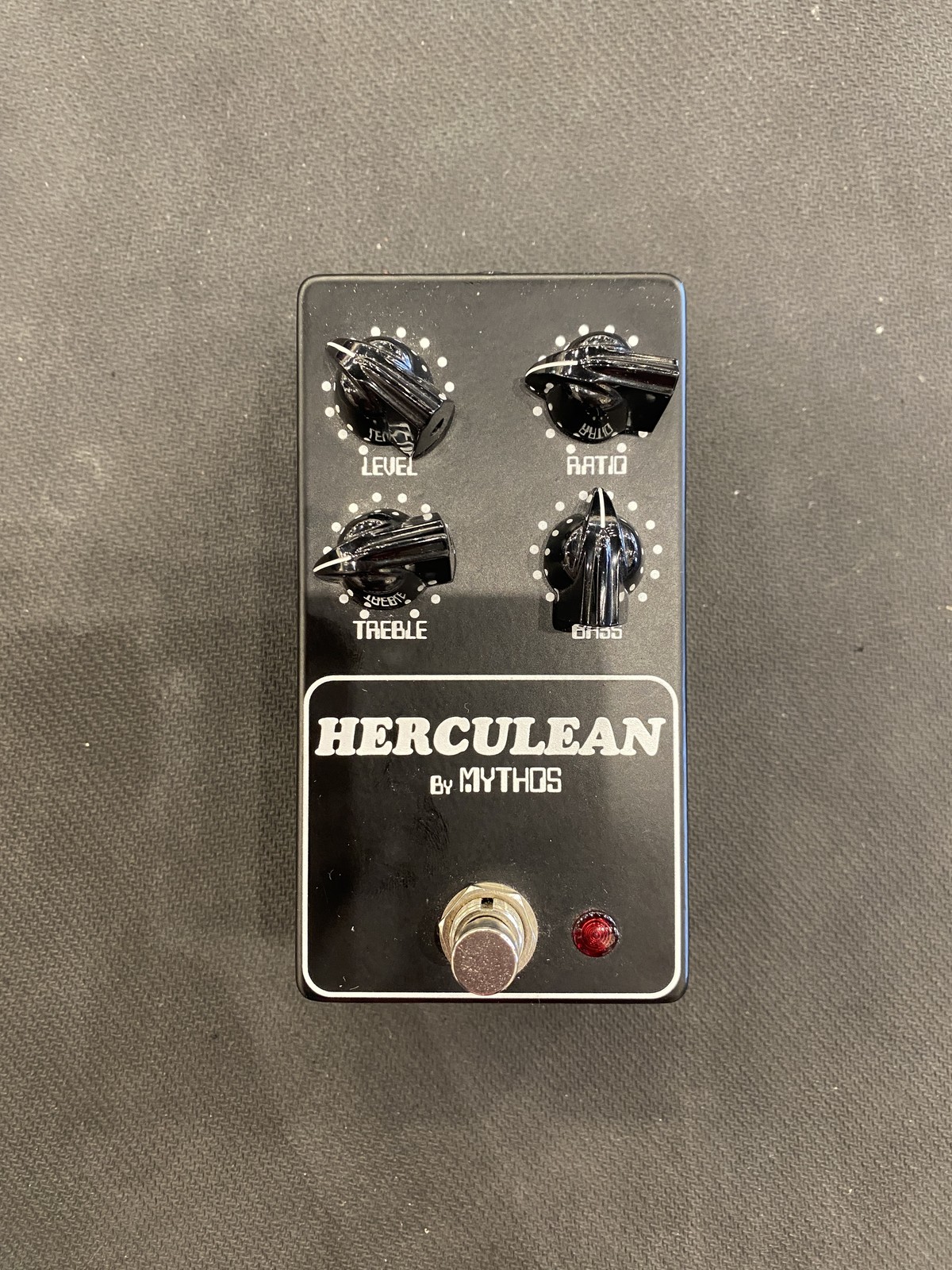 Excellent Mythos Herculean Overdrive Effects Pedal