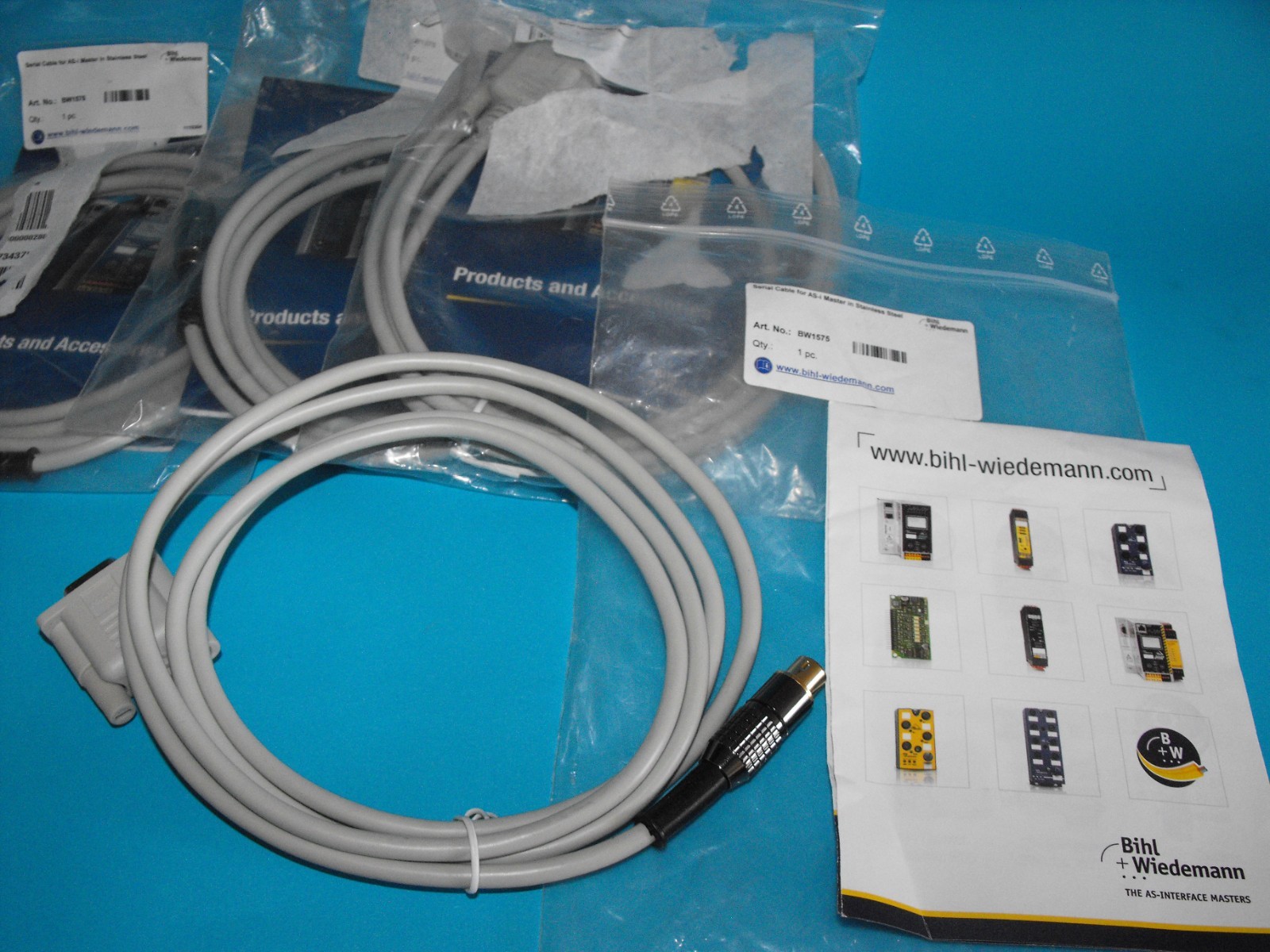 Bihl-Wiedemann BW1575.SERIAL CABLE,D-SUB DATA CABLE 9-PIN,MINI-DIN PLUG 6PIN.NEW