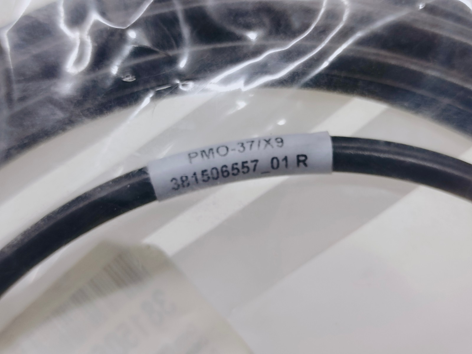 Industrial Encoder Cable PMO-37/X9 381506557 01R Shielded Cable Assembly